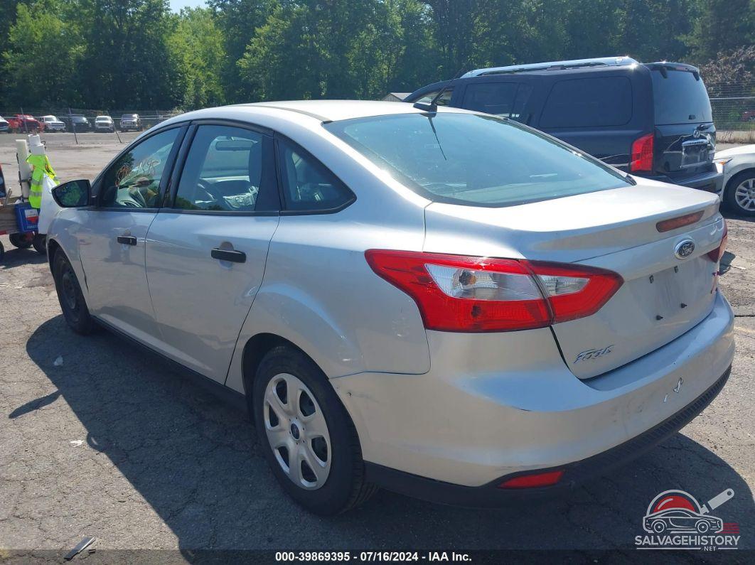 1FADP3E28DL348261 2013 FORD FOCUS photo no. 3