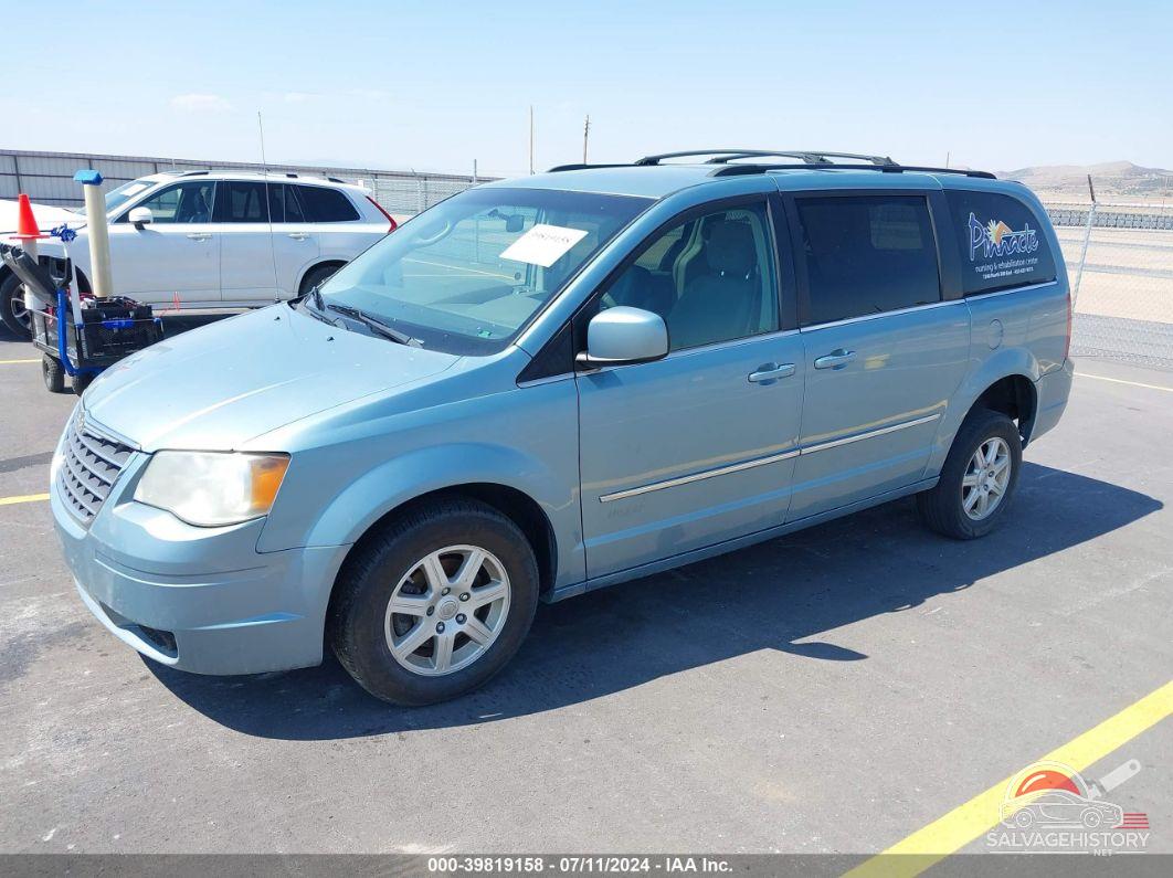 2A4RR5D18AR319483 2010 CHRYSLER TOWN & COUNTRY photo no. 2