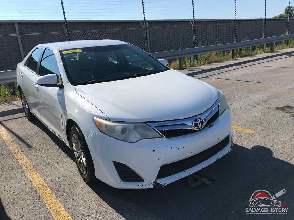 4T1BF1FK5EU417731 2014 TOYOTA CAMRY photo no. 9