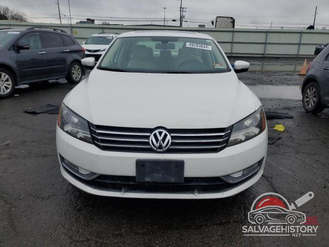 1VWCV7A37FC024834 2015 VOLKSWAGEN PASSAT photo no. 5