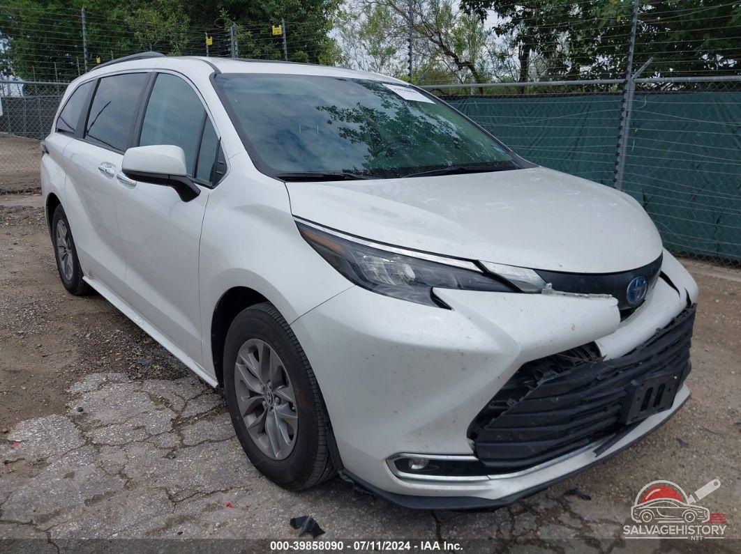 5TDYRKEC0RS192876 2024 TOYOTA SIENNA photo no. 3