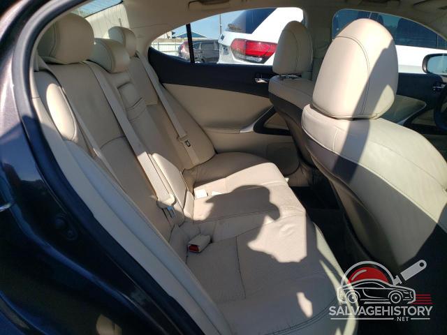 JTHCF5C26A5036073 2010 LEXUS IS photo no. 10