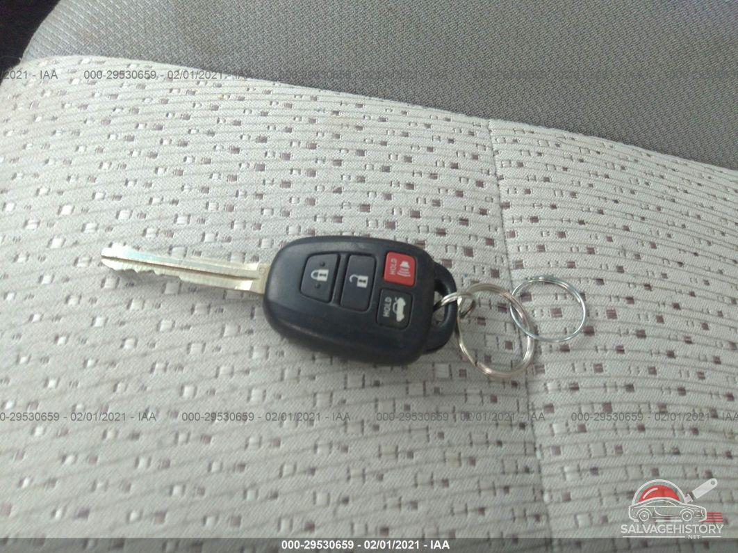 4T1BF1FK4CU068428 2012 TOYOTA CAMRY photo no. 11