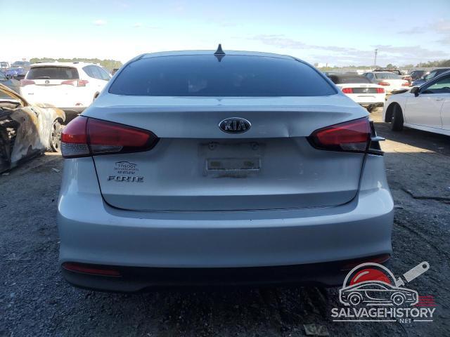 3KPFK4A75HE019055 2017 KIA FORTE photo no. 6