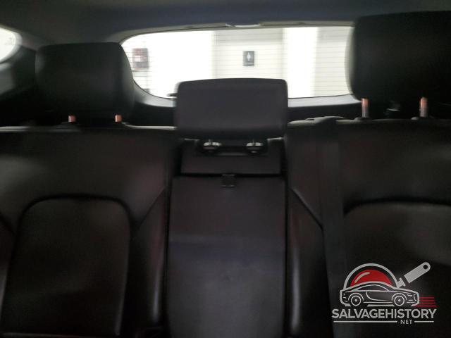 5XYZUDLA9HG432812 2017 HYUNDAI SANTA FE photo no. 10