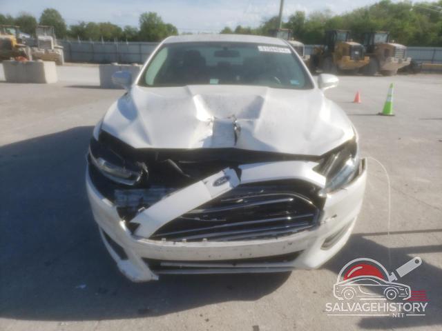 1FA6P0H77G5121828 2016 FORD FUSION photo no. 5