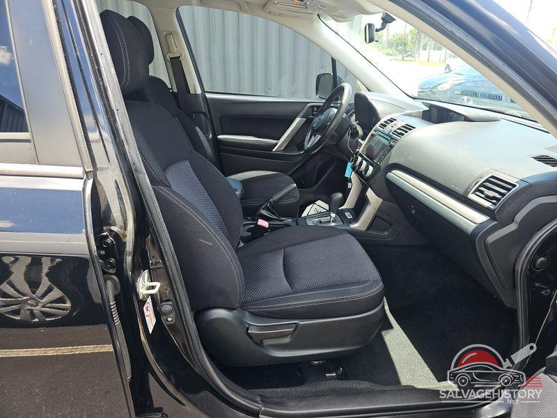 JF2SJAGC4JH581969 2018 SUBARU FORESTER photo no. 8