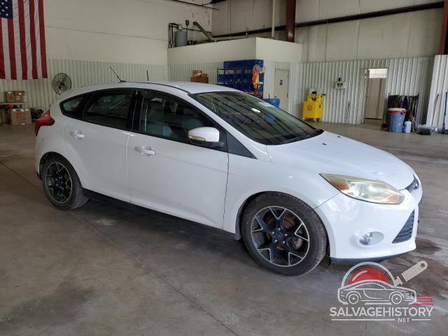 1FADP3K26EL274764 2014 FORD FOCUS photo no. 4