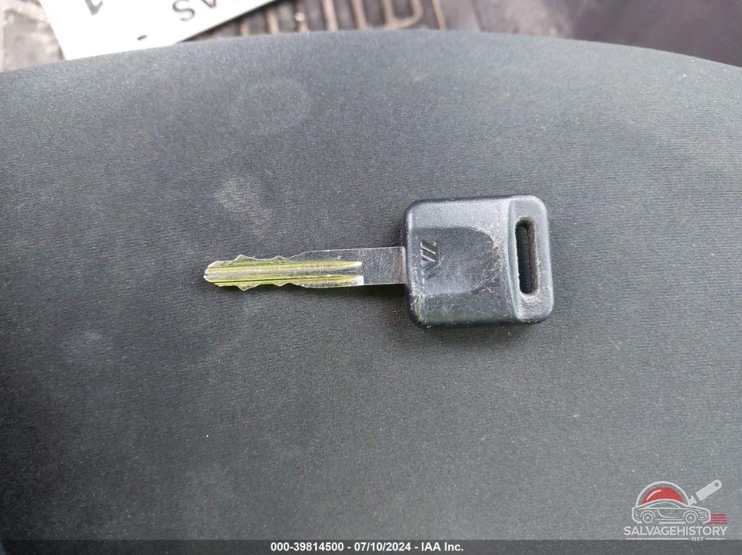 3N1CN7AP4DL835582 2013 NISSAN VERSA photo no. 11
