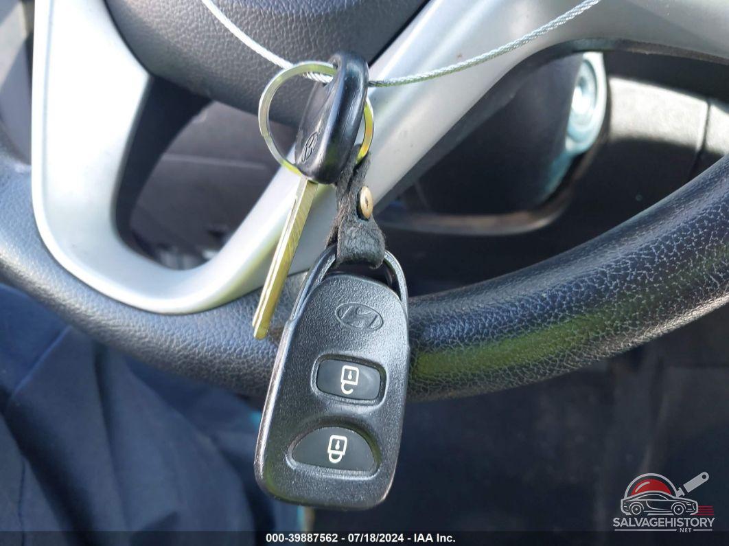 KMHCT5AE2DU071206 2013 HYUNDAI ACCENT photo no. 11