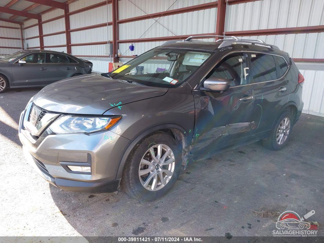 JN8AT2MV0HW024602 2017 NISSAN ROGUE photo no. 2