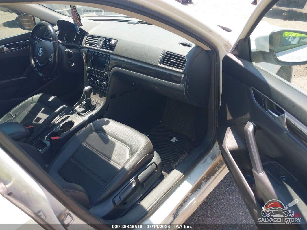 1VWBT7A3XGC026032 2016 VOLKSWAGEN PASSAT photo no. 5