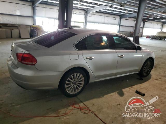 1VWAT7A33FC111868 2015 VOLKSWAGEN PASSAT photo no. 3