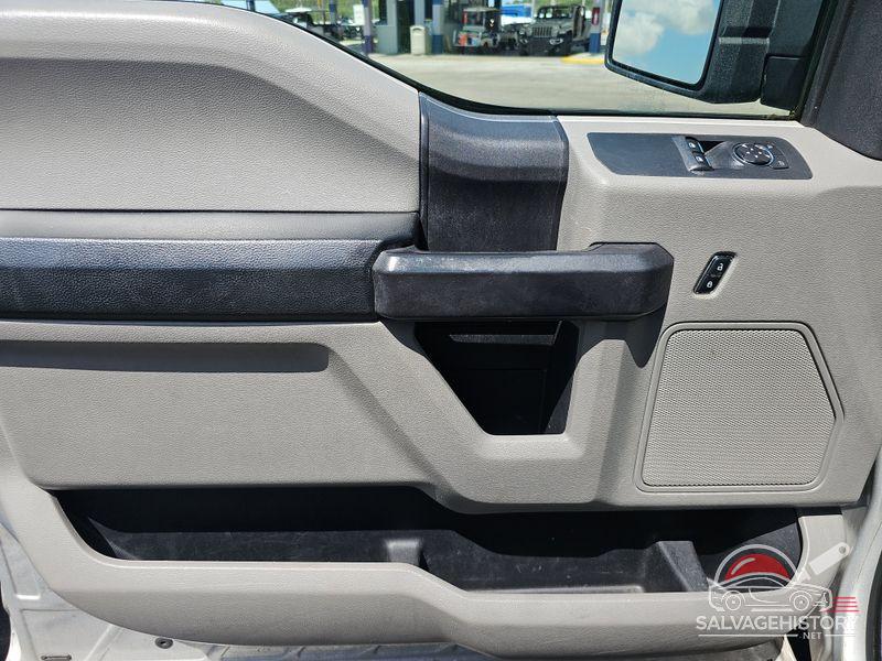 1FTMF1C86HKD02657 2017 FORD F-150 photo no. 4