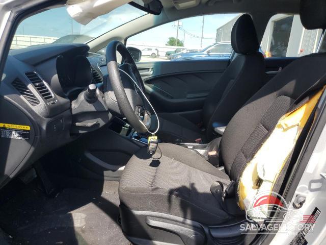 KNAFK5A82H5707361 2017 KIA FORTE photo no. 7