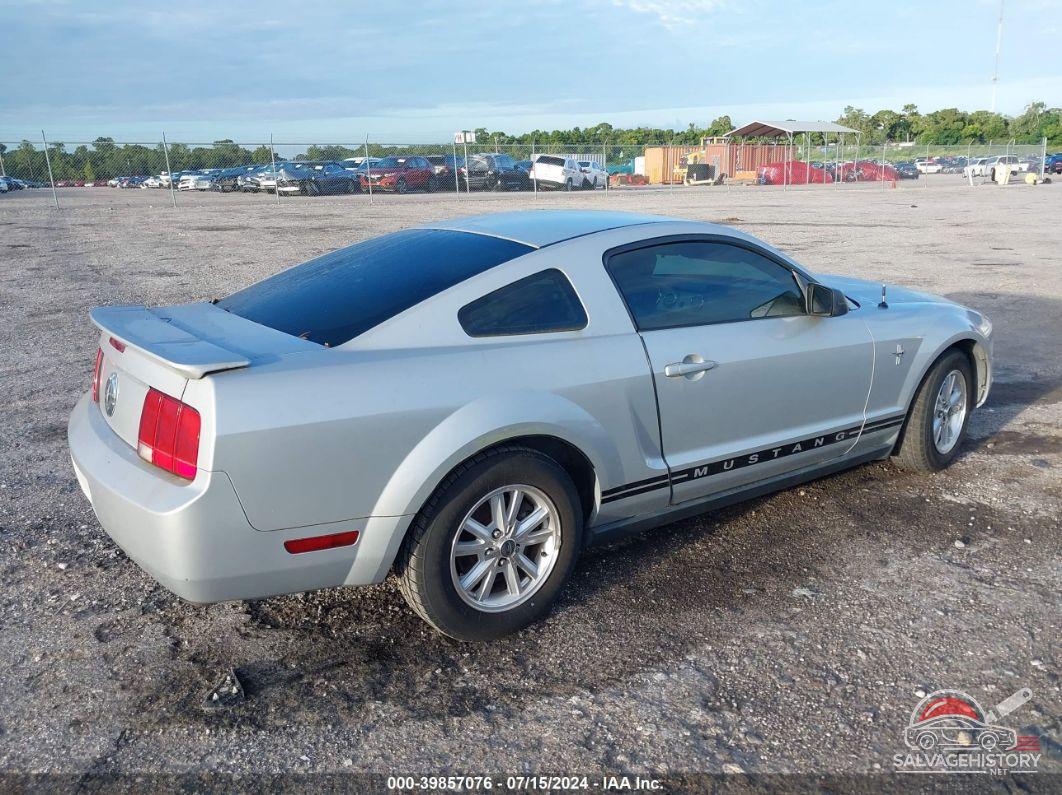 1ZVFT80NX75263991 2007 FORD MUSTANG photo no. 4