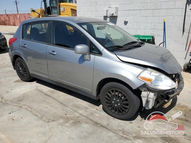 3N1BC1CPXBL395571 2011 NISSAN VERSA photo no. 4