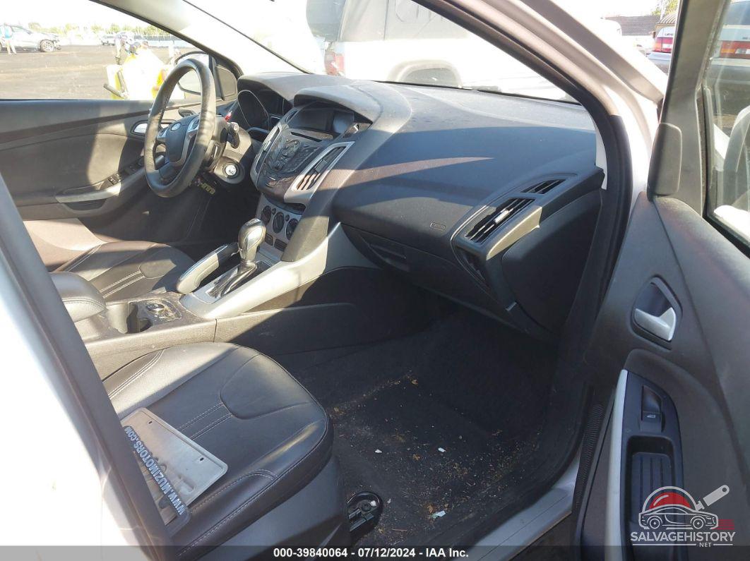 1FADP3K2XDL367771 2013 FORD FOCUS photo no. 5