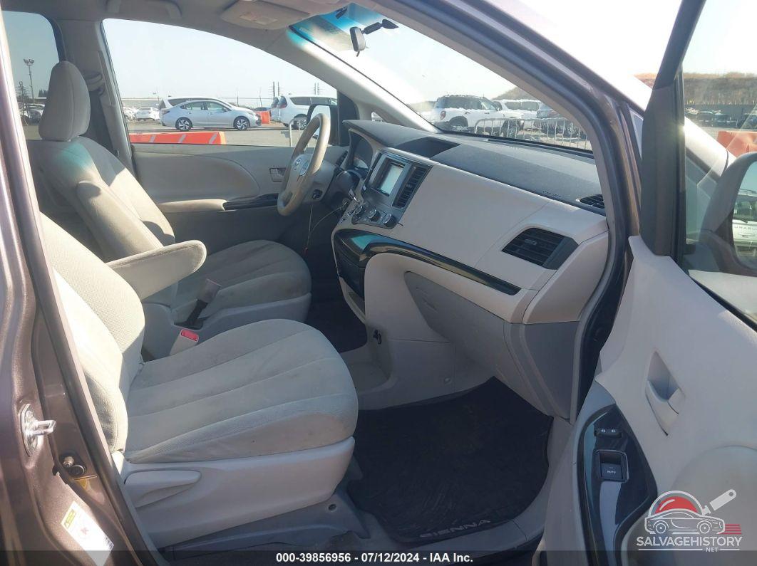 5TDZK3DC0DS327024 2013 TOYOTA SIENNA photo no. 5