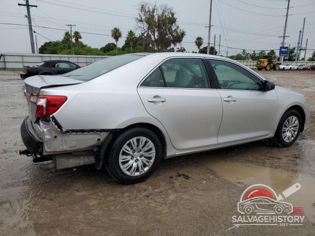 4T1BF1FK9CU186748 2012 TOYOTA CAMRY photo no. 3