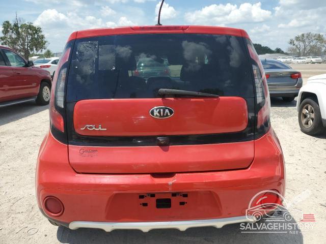 KNDJP3A55J7510221 2018 KIA SOUL photo no. 6
