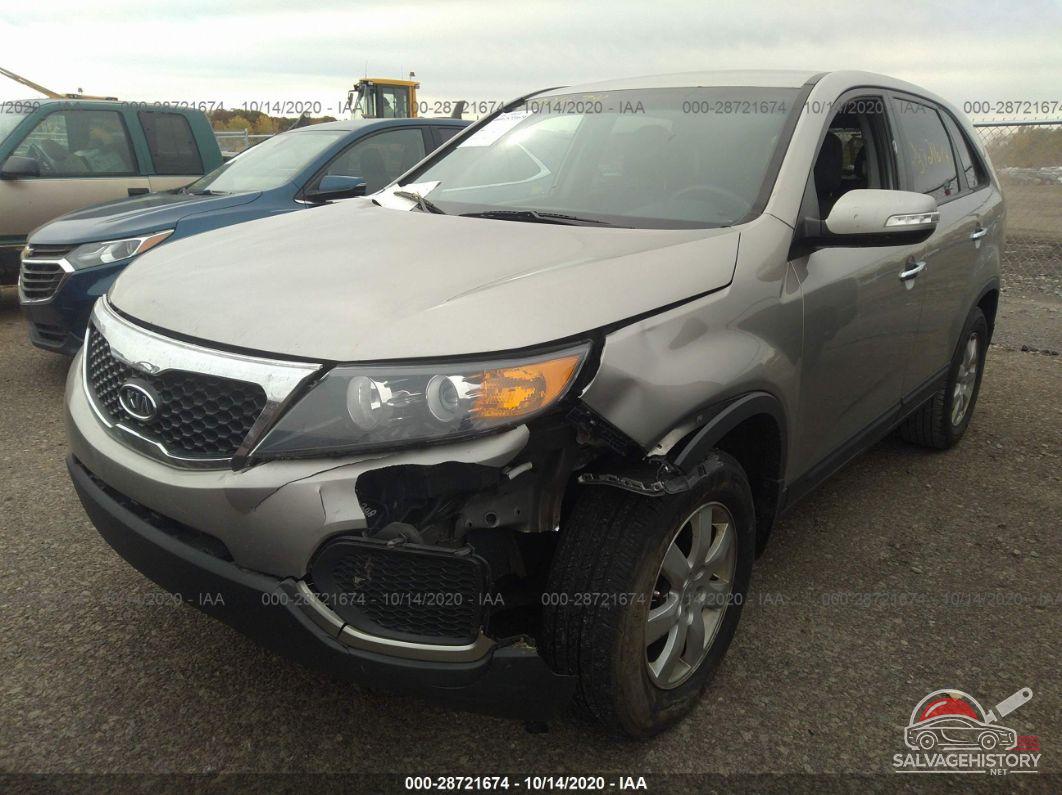 5XYKT3A17DG361010 2013 KIA SORENTO photo no. 2
