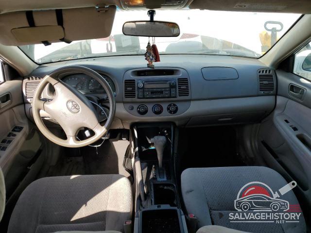 JTDBE32K120068126 2002 TOYOTA CAMRY photo no. 8