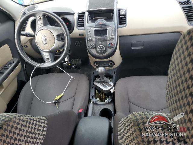 KNDJT2A24A7116107 2010 KIA SOUL photo no. 8