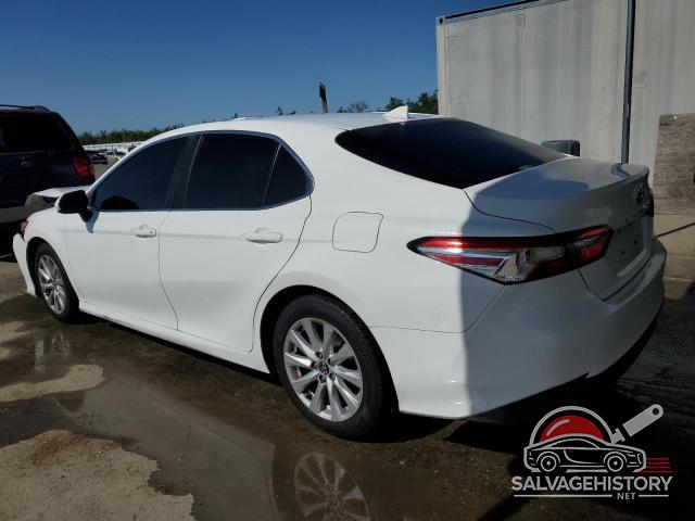 4T1B11HK3KU205188 2019 TOYOTA CAMRY photo no. 2