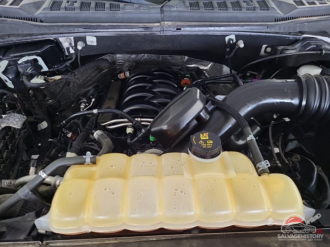 1FTFW1E57JKF37988 2018 FORD F-150 photo no. 9