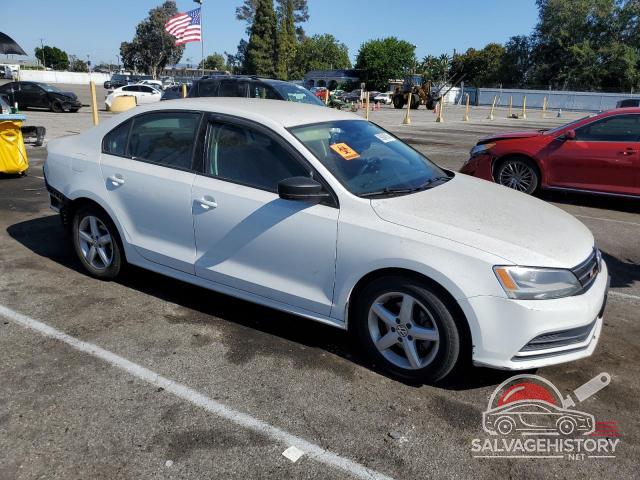 3VW267AJ6GM369053 2016 VOLKSWAGEN JETTA photo no. 4