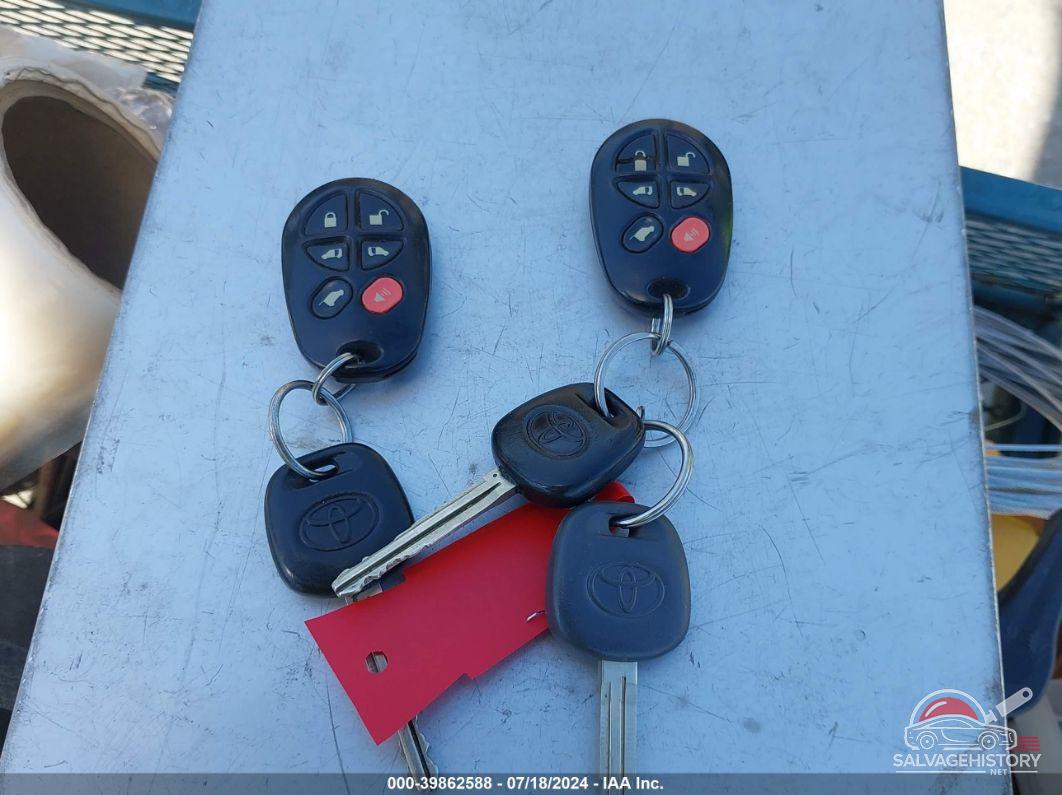 5TDZA22CX4S106837 2004 TOYOTA SIENNA photo no. 11