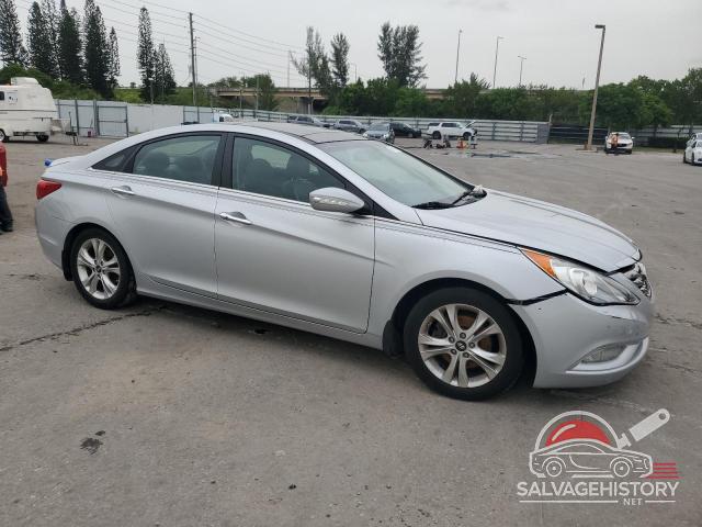 5NPEC4AC4DH639780 2013 HYUNDAI SONATA photo no. 4