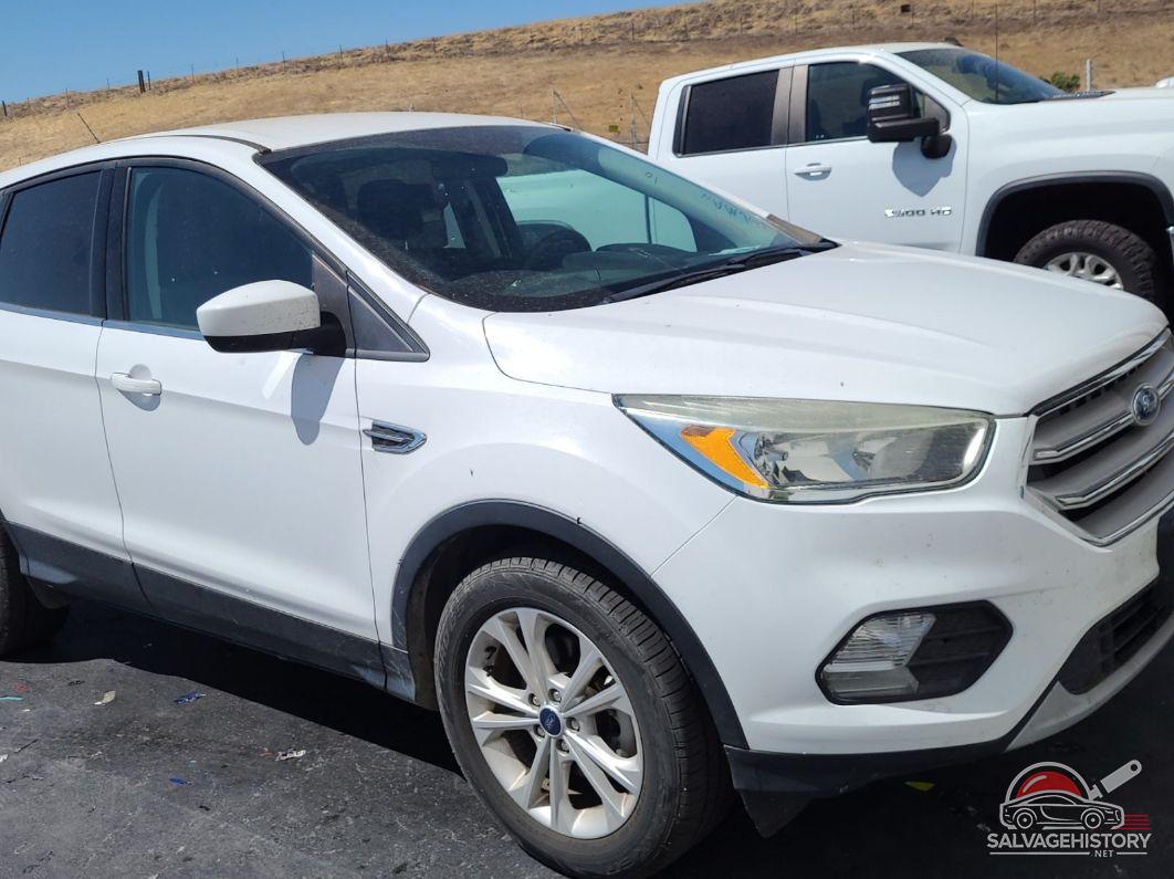 1FMCU0GD8HUA95868 2017 FORD ESCAPE photo no. 7