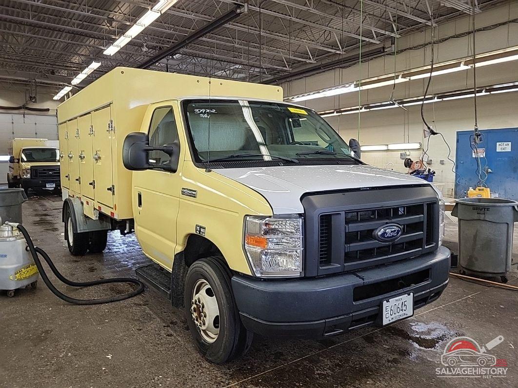 1FDXE4FSXJDC18937 2018 FORD E-450 CUTAWAY photo no. 8