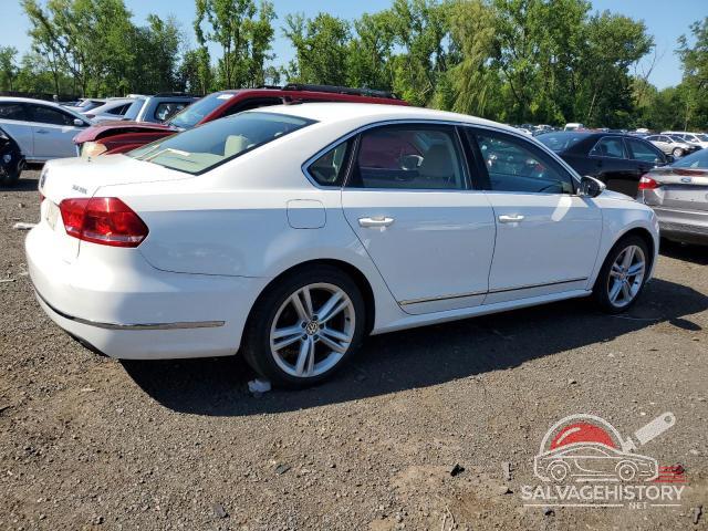 1VWCM7A3XCC103428 2012 VOLKSWAGEN PASSAT photo no. 3