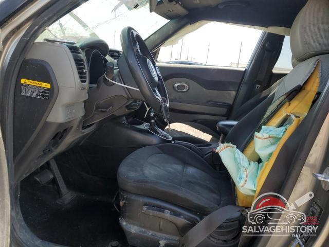 KNDJN2A24E7067412 2014 KIA SOUL photo no. 7