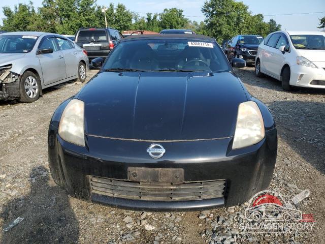 JN1AZ36A45M754257 2005 NISSAN 350Z photo no. 5