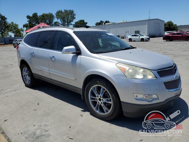 1GNER33DX9S103172 2009 CHEVROLET TRAVERSE photo no. 4