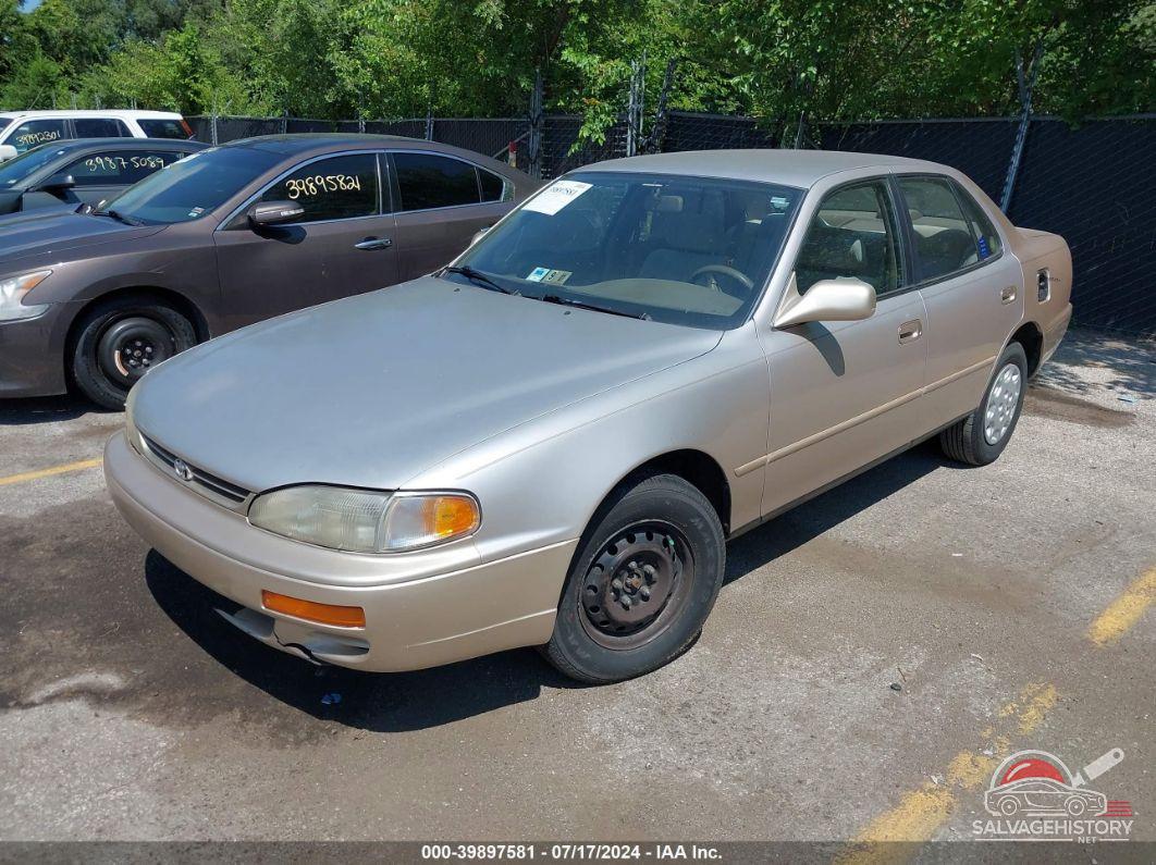 4T1BG12K5TU786833 1996 TOYOTA CAMRY photo no. 2
