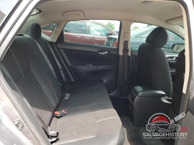 3N1AB7AP3JY283717 2018 NISSAN SENTRA photo no. 10
