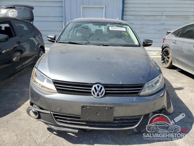 3VWLZ7AJ8BM340271 2011 VOLKSWAGEN JETTA photo no. 5