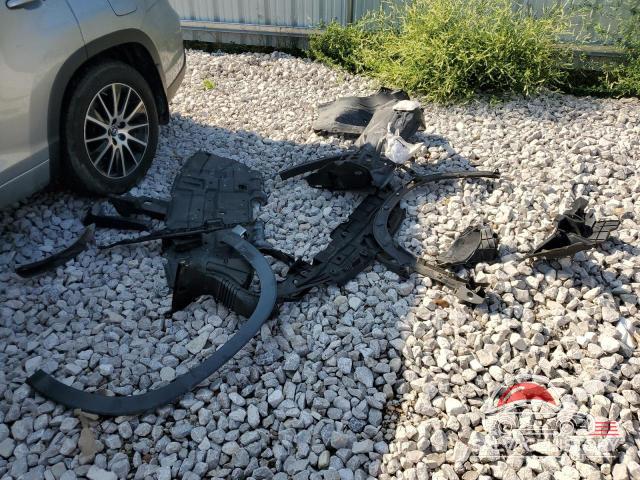 5TDJZRFH4JS492946 2018 TOYOTA HIGHLANDER photo no. 13