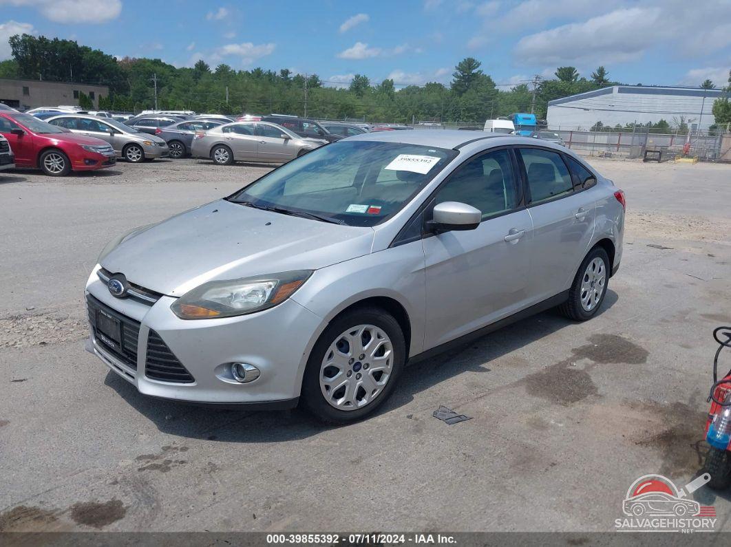 1FAHP3F24CL456861 2012 FORD FOCUS photo no. 2