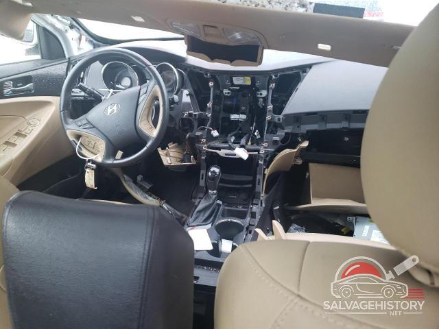 5NPEC4AC7CH390244 2012 HYUNDAI SONATA photo no. 8