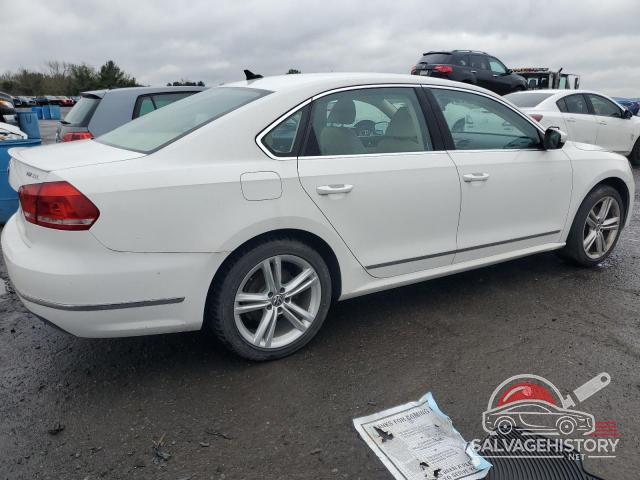 1VWCV7A37FC024834 2015 VOLKSWAGEN PASSAT photo no. 3