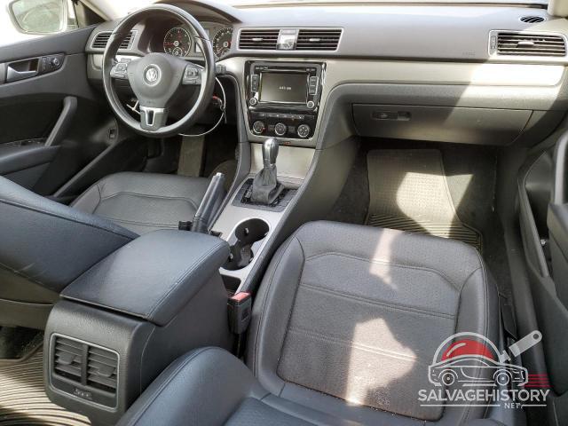 1VWBV7A35FC030370 2015 VOLKSWAGEN PASSAT photo no. 8