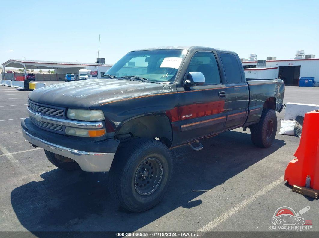 2GCEC19V911244124 2001 CHEVROLET SILVERADO 1500 photo no. 2