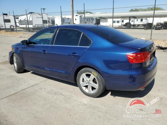 3VWLL7AJ1DM365176 2013 VOLKSWAGEN JETTA photo no. 2