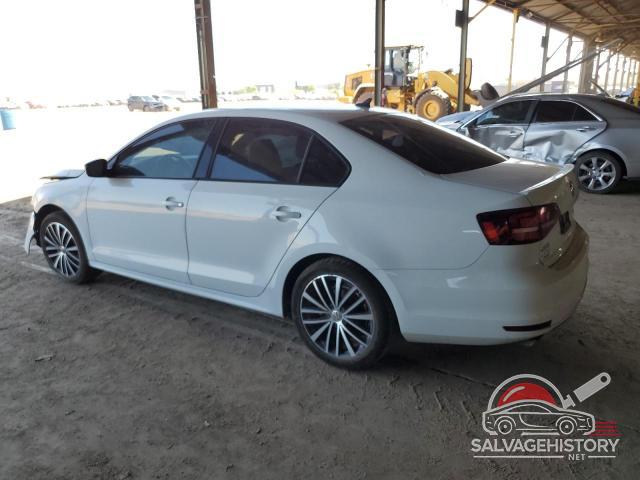 3VWD17AJ8GM373029 2016 VOLKSWAGEN JETTA photo no. 2